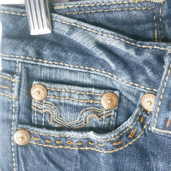 Miss Me 27x33 Boot JP42g2K-2 Cowhide Pocket Jeans - Picture 10 of 16